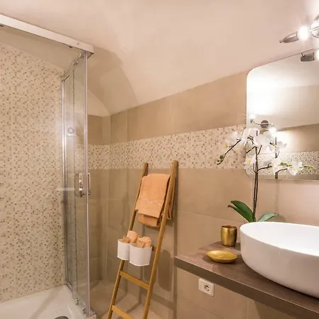 아파트 Montebello New *